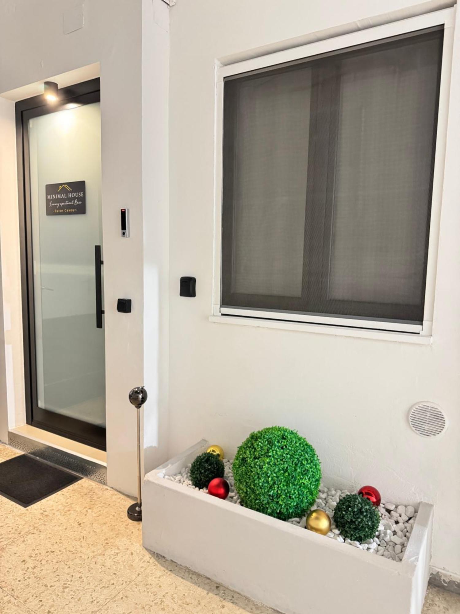 Luxury Apartment - Suite Cavour Bari Bagian luar foto