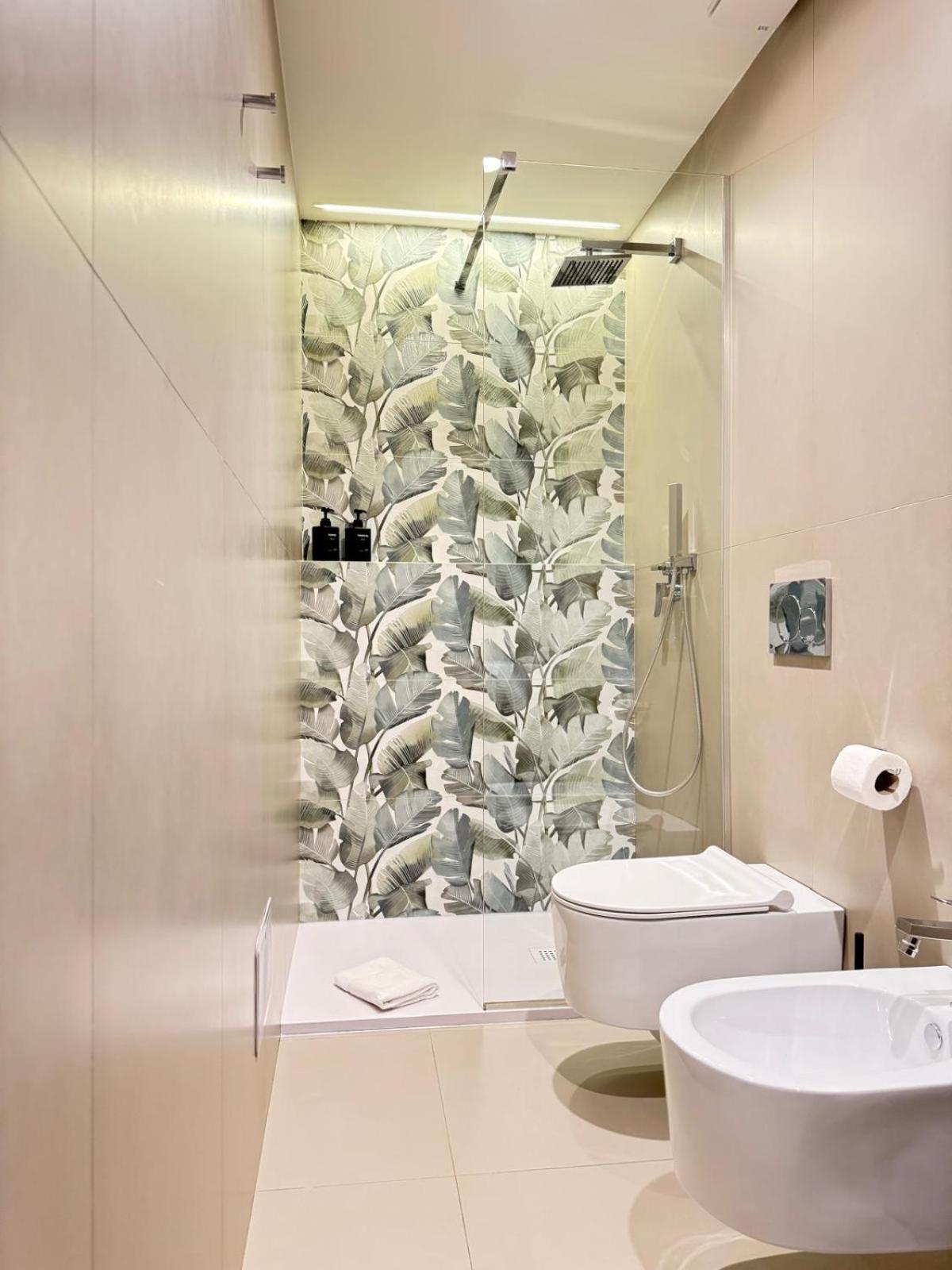 Luxury Apartment - Suite Cavour Bari Bagian luar foto